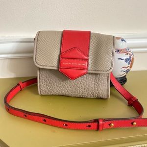 Marc Jacobs Crossbody leather purse